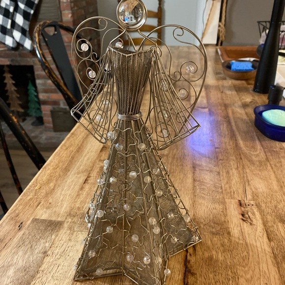 Beautiful Angel Tree Topper 12” - Picture 3 of 9